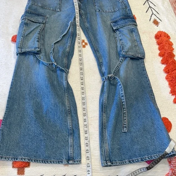 ZARA✨Cargo Jeans U.S. Women’s 6 Baggy Low Waisted Pockets Med Blue - Picture 9 of 16